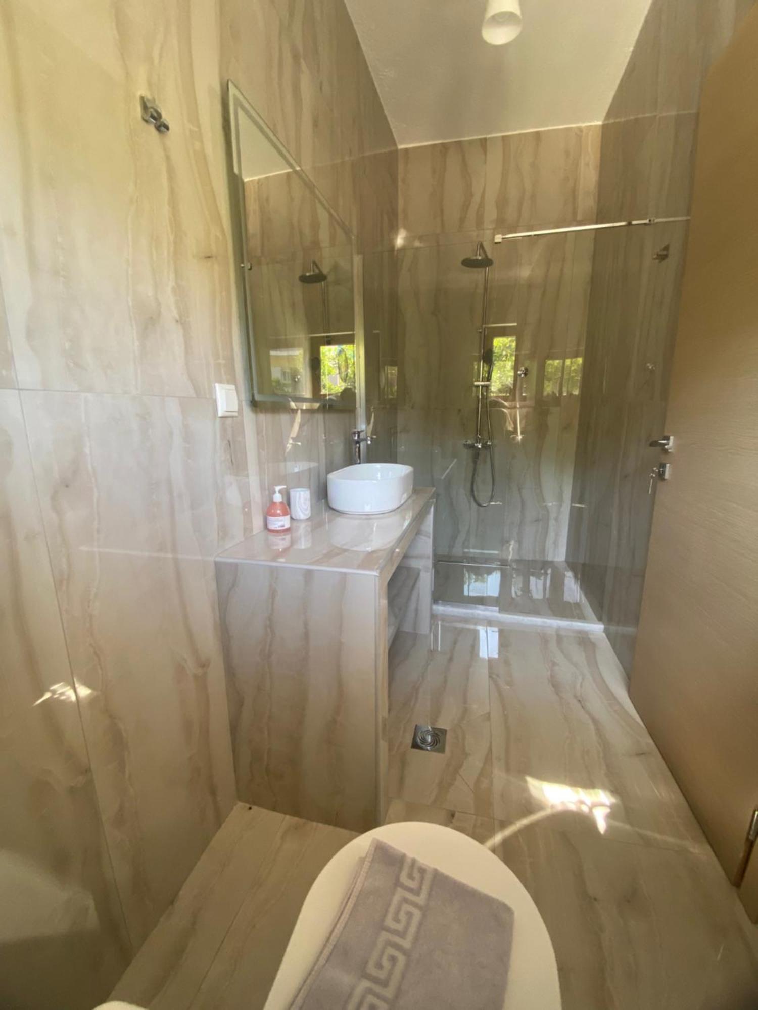 Central Hotel Parga Ngoại thất bức ảnh